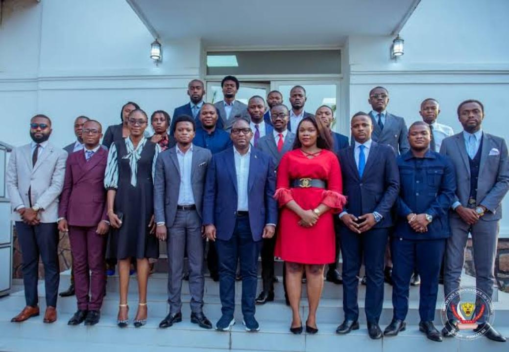 Une délégation d'étudiants congolais autour du premier ministre Sama Lukonde  [ photo d'illustration]