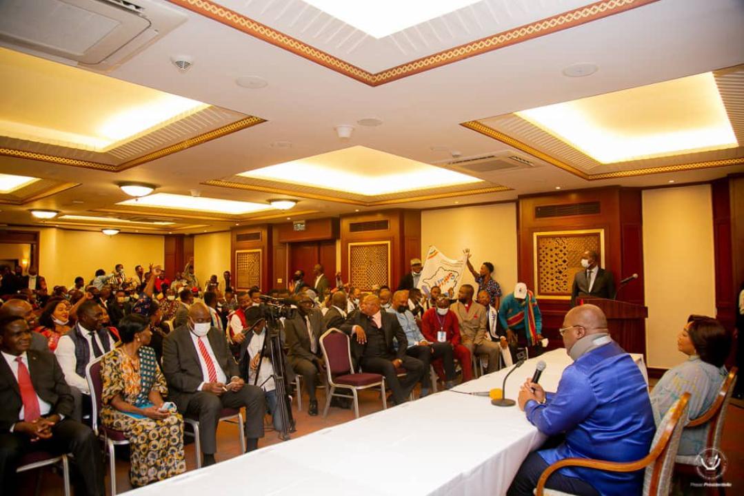 Le président Félix Tshisekedi lors d'un échange avec la communauté congolaise résidant au Kenya