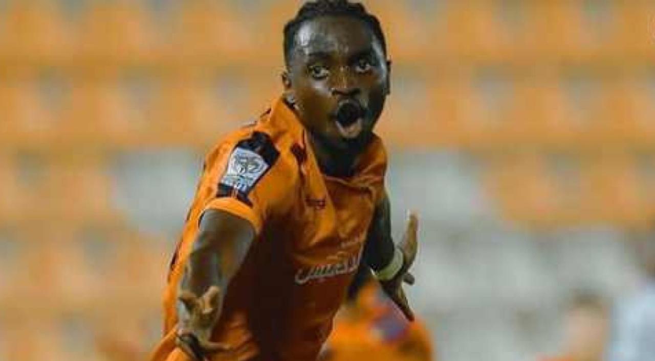 Chadrack Muzungu en pleine célébration d'un but, sous les couleurs de Renaissance Sportive Berkane.