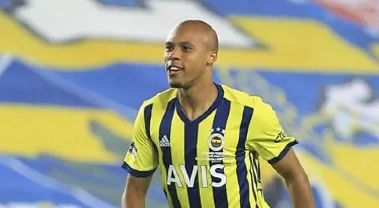 Marcel Tisserand sous les couleurs de Fenerbahçe, lors d'une rencontre de Superlig.