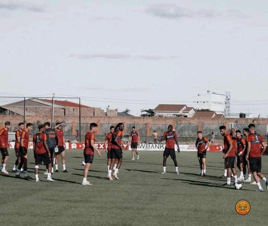 Les joueurs de la Renaissance Sportive de Berkane lors d'une séance d'entraînement à Joli parc