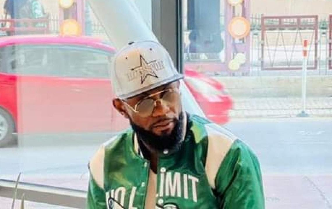 Le chanteur Fabregas à Houston, au Texas, aux USA.