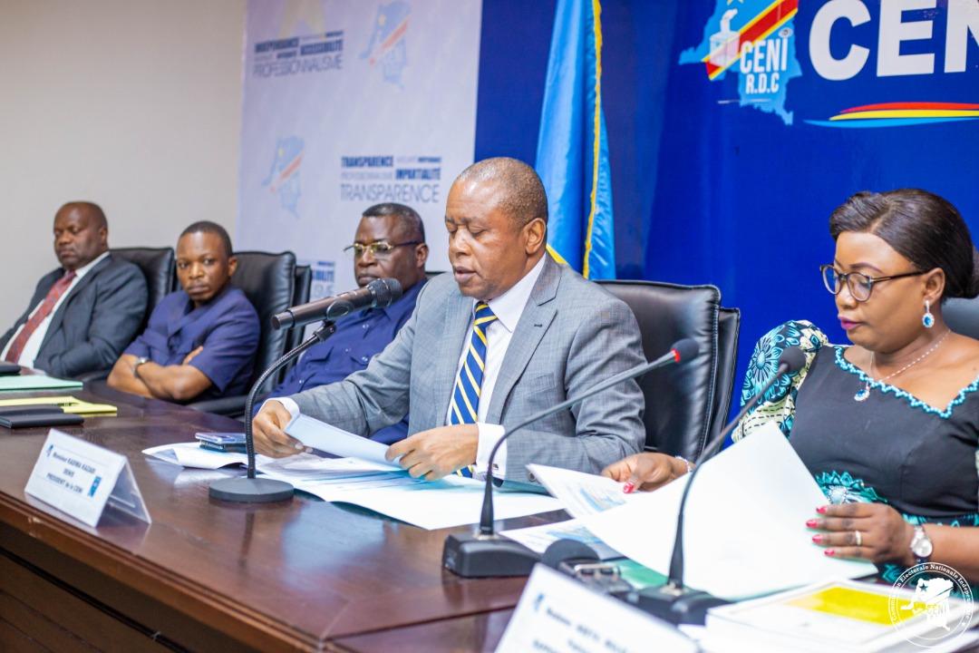 Les membres du bureau de la CENI à la convocation du second tour de l'élection des gouverneurs à Tshopo et au Kongo central