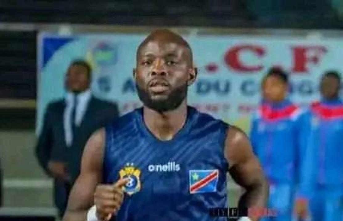 Jody Lukoki lors d'une rencontre de l'équipe nationale de la RDC disputée au stade des martyrs de Kinshasa.