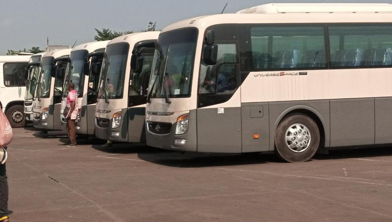 Des nouveaux bus de TRANSCO réceptionnés par le ministre des transports, voies de communication Chérubin Okende