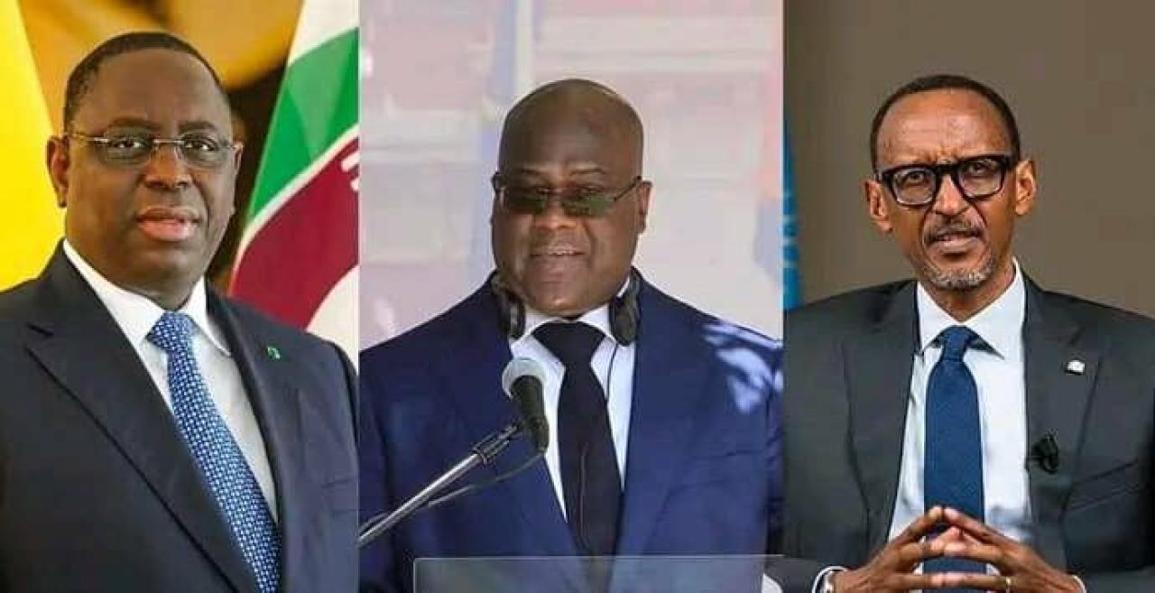 De gauche à droite, le président sénégalais et président en exercice de l'UA Macky Sall,  Félix Tshisekedi, président de la RDC et Paul Kagame, président du Rwanda