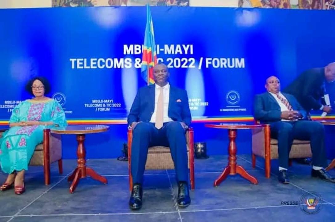 Le ministre des PTNTIC, Augustin Kibasa prononce son mot lors de la cérémonie d'ouverture du forum des télécommunications et des TIC