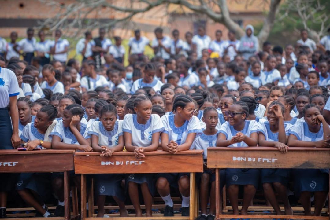 Les élèves au lycée Kimwenza
