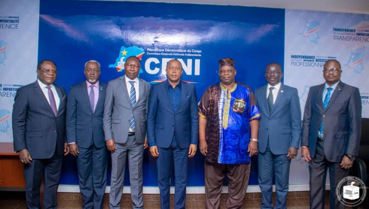 Une délégation de la centrale électorale centrafricaine et quelques membres du bureau de la CENI