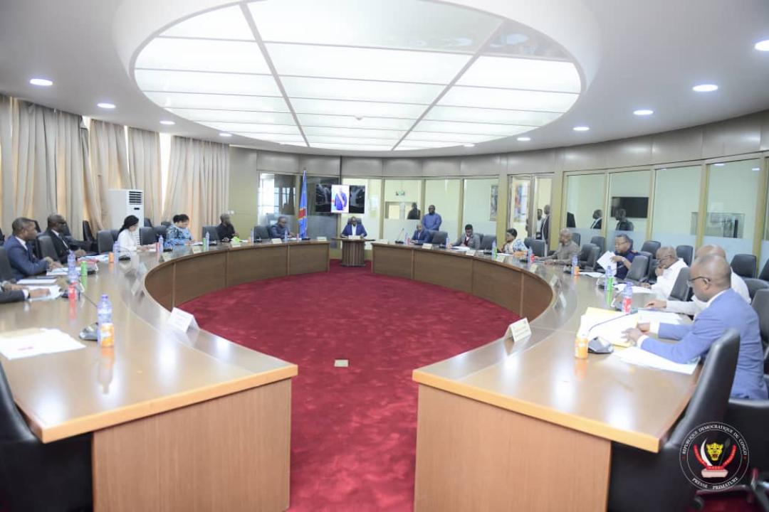 Le premier ministre Sama Lukonde lors d'une réunion du comité de pilotage des 9 èmes jeux de la francophonie