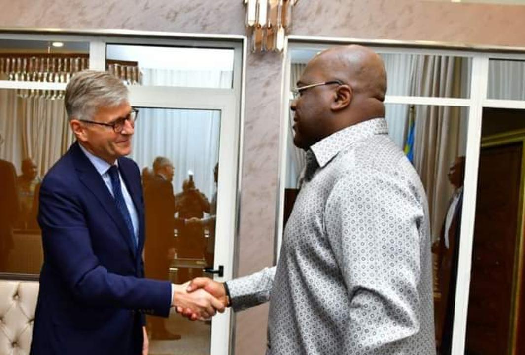 Tête-à-tête entre le président de la République Félix Tshisekedi ( à droite) et le secrétaire général adjoint de l'ONU Jean-Pierre Lacroix ( à gauche)