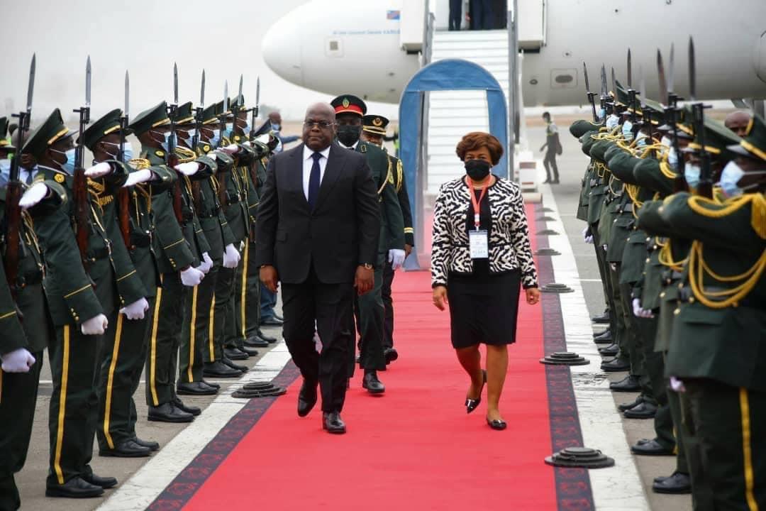 Arrivée du président Félix Tshisekedi à Luanda pour les obsèques de l'ex président Dos Santos
