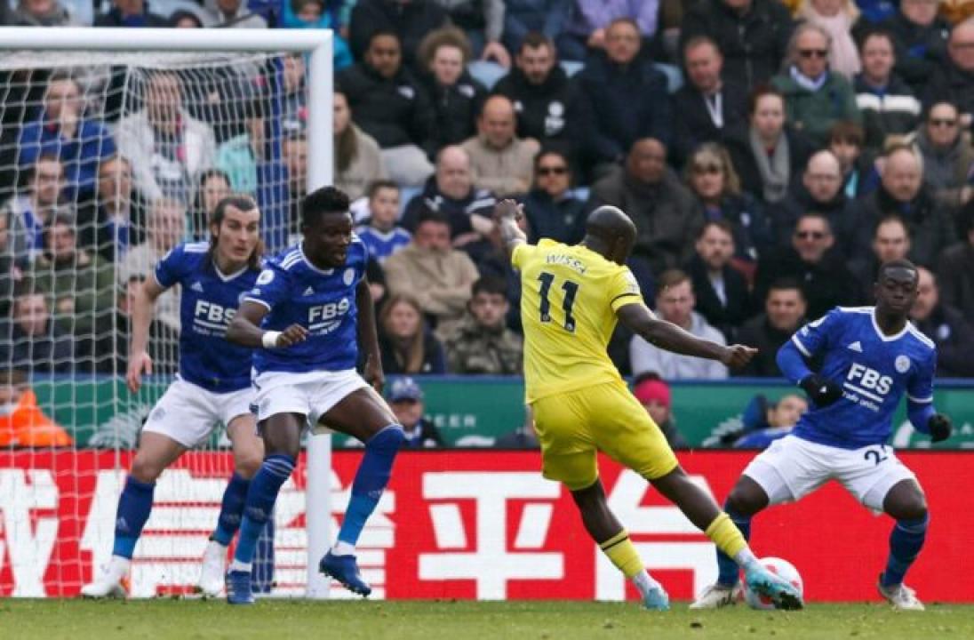 Yoane Wissa, lors d'une rencontre de Leicester-Brentford  de 2021-2022.
