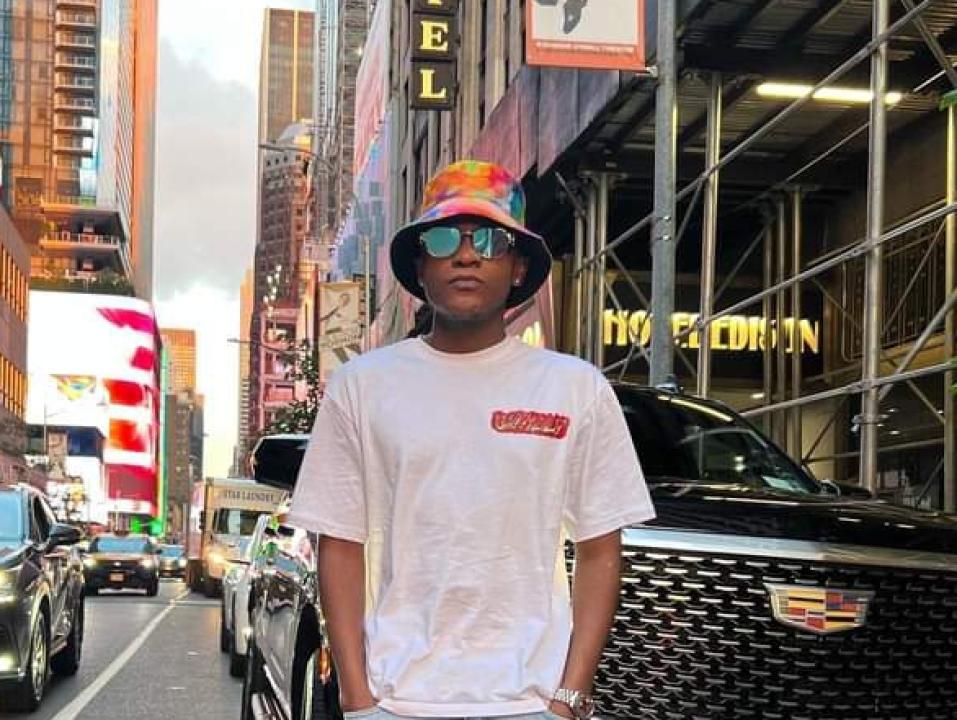 L'artiste musicien, Innoss'b à New-York.