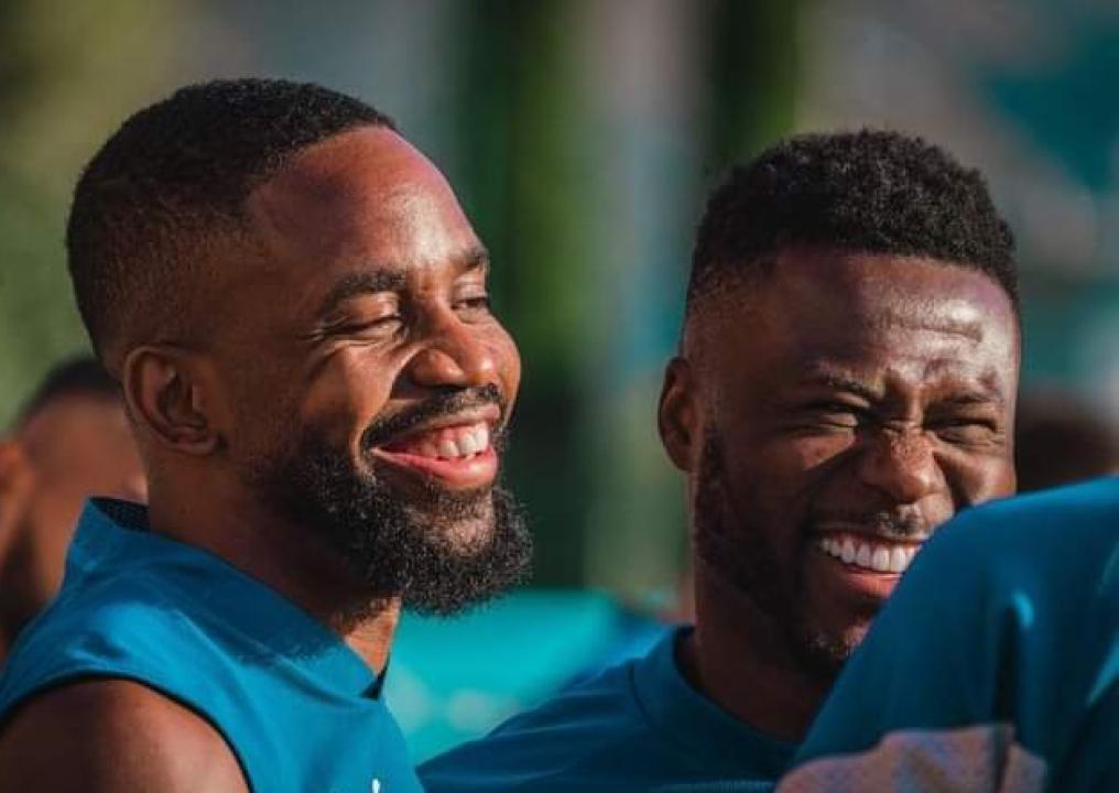 Chancel Mbemba et Cédric Bakambu, lors d'une séance d'entraînement l'Olympique de Marseille.