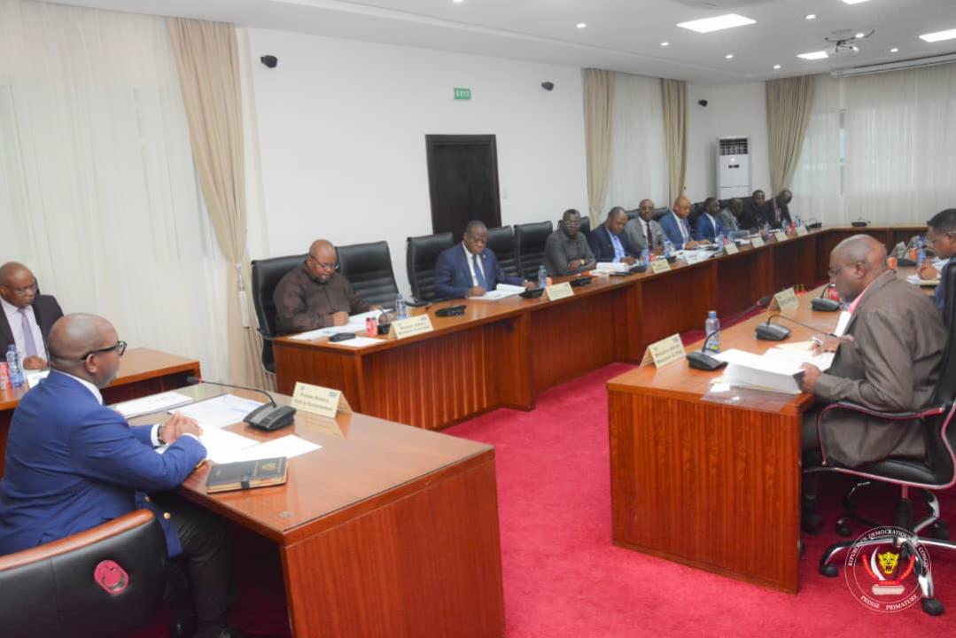 Réunion du comité de pilotage présidée par le premier ministre Sama Lukonde pour la mutualisation du processus d'enrôlement, d'identification et de recensement