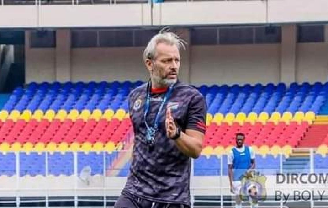 Sébastien Desabre, lors de la séance d'entraînement des Léopards A'.