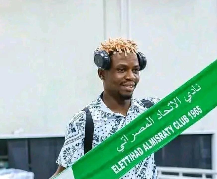 Aristote Omwele Zeke, lors de sa signature à Al Ettihad Al-Misraty de Libye.
