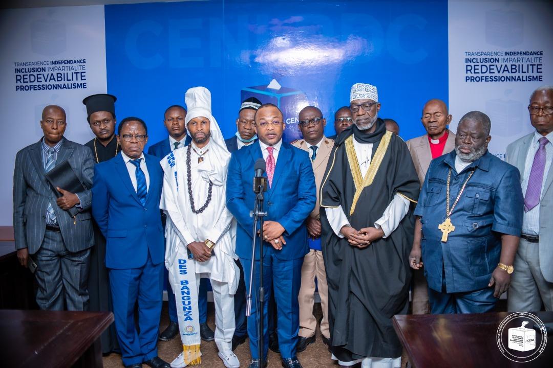 Une délégation de la CIME après l'audience avec le président de la CENI Denis Kadima