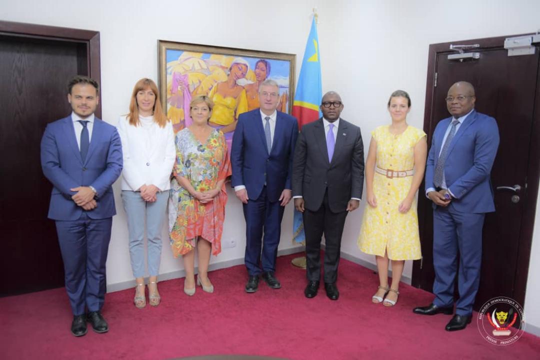 Le premier ministre Sama Lukonde et la délégation de la fédération Wallonie Bruxelles conduite par son président Pierre Yves Jeholet