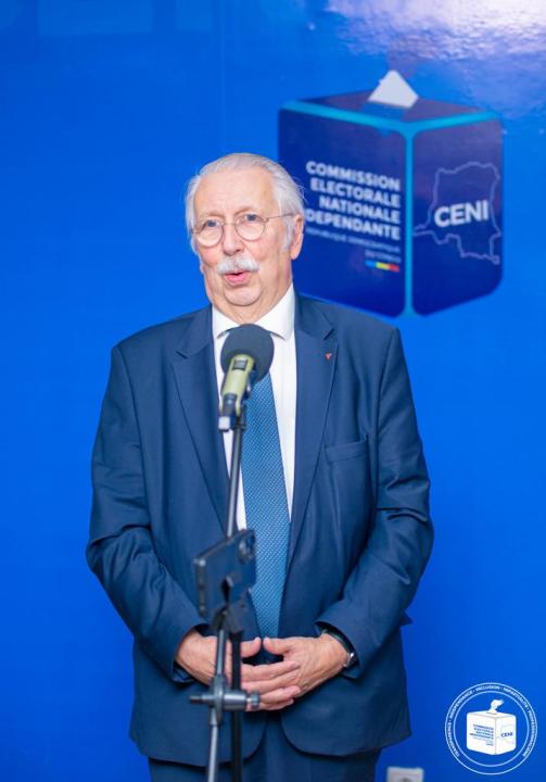 Le ministre d'État belge, André Flahaut après la rencontre avec le bureau de la CENI