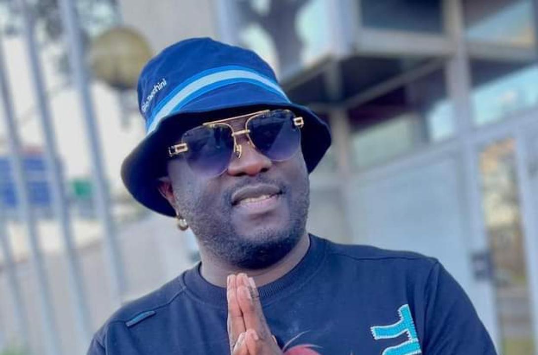 L'artiste musicien, Celeo Scram.