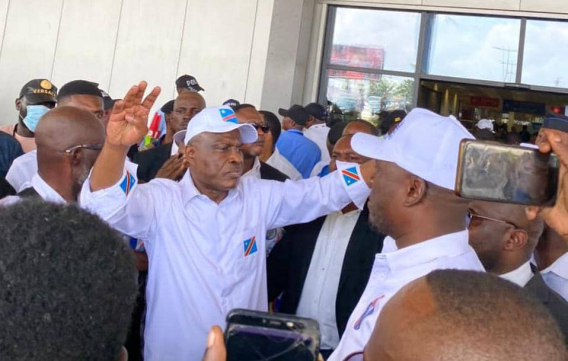 Arrivée de Martin Fayulu à l'aéroport international de N'djili, dimanche 13 novembre