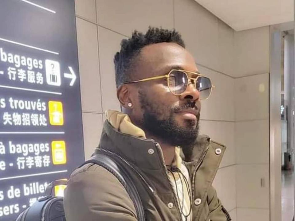 Le chanteur, Héritier Wata à l'aéroport Charles de Gaulle à Paris. [Photo d'illustration]