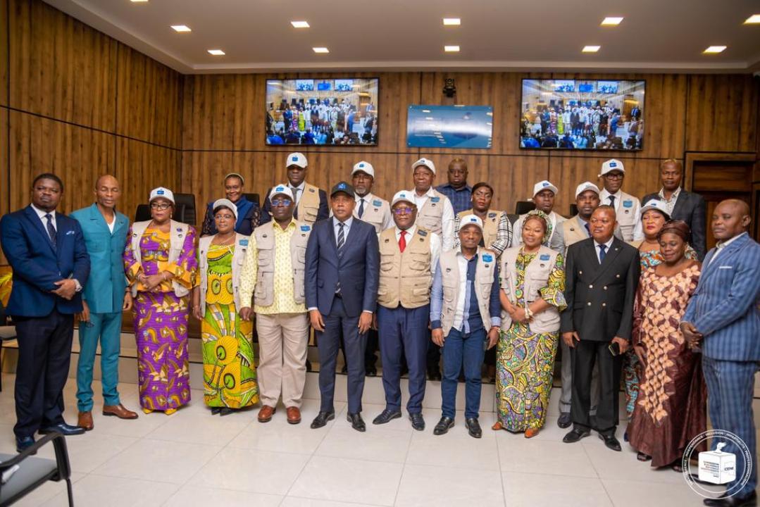 Les membres du bureau de la CENI et un échange de députés de Kinshasa venus pour échanger autour de l'enrôlement des électeurs