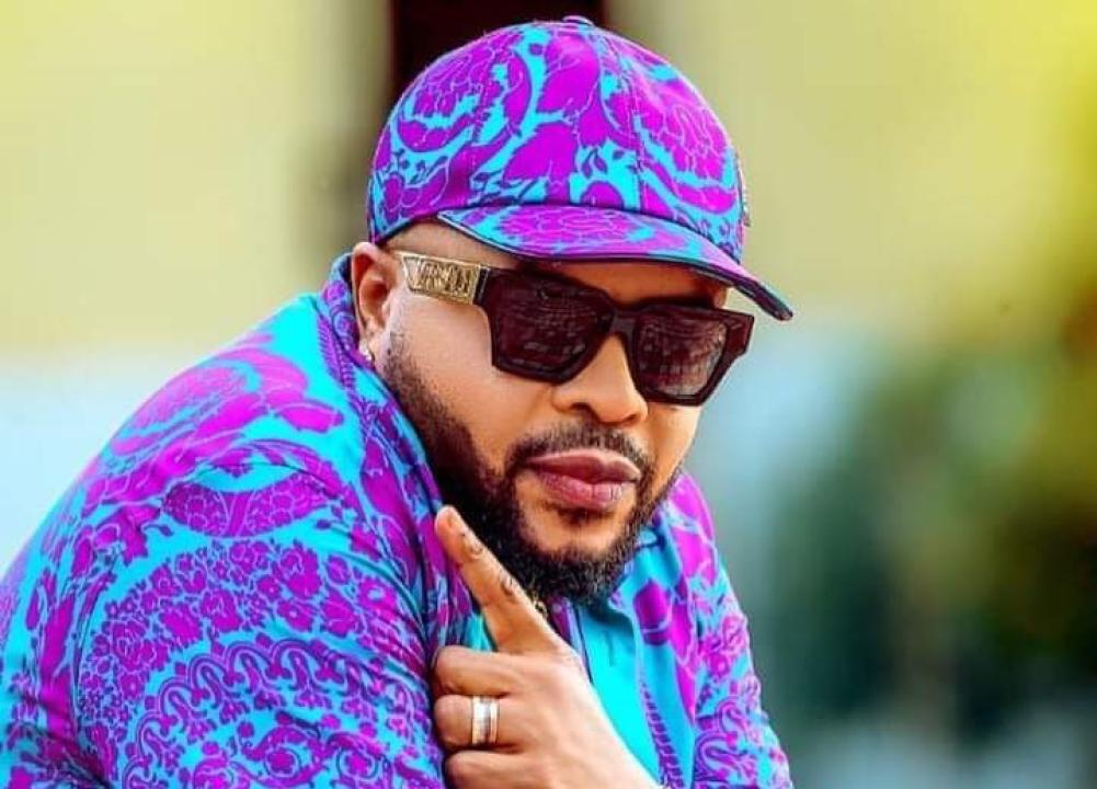 L'artiste musicien, JB Mpiana.