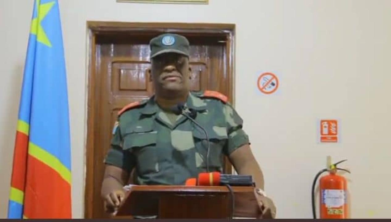 Le gouverneur militaire de la province de l'Ituri ,le général Luboya N'kashama  devant la presse le jeudi 05 janvier 2023