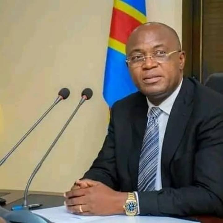 Gentiny Ngobila, le gouverneur de la ville province de Kinshasa