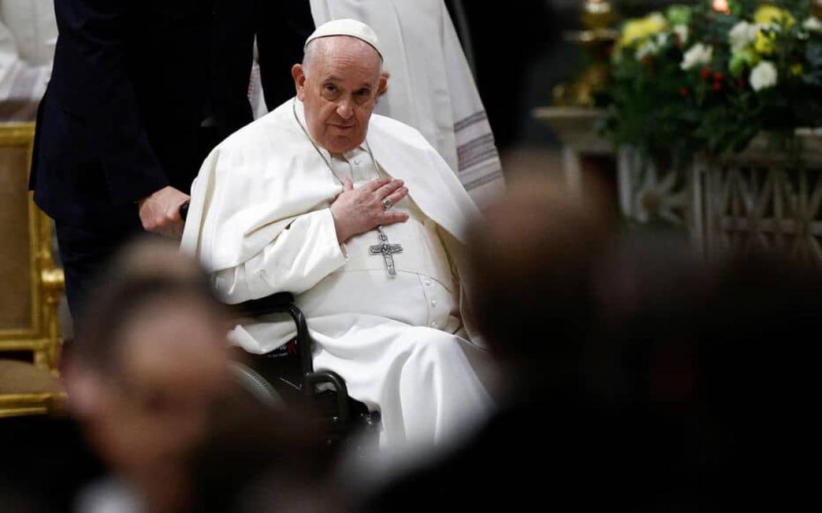 Après avoir heurté la communauté LGBT avec ses propos, le pape François a tenu à préciser le fond de sa pensée.