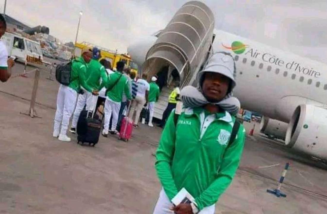 Les joueurs du DCMP à l'aéroport international de N'djili pour un voyage à Abidjan 