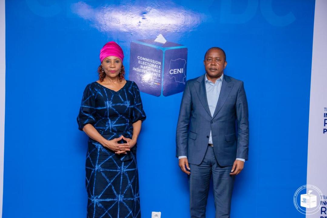 Le Président de la CENI, Denis Kadima et Ahunna EZIAKONWA-ONOCHIE, Sous-Secrétaire Générale et Administratrice Assistante et Directrice du Bureau régional pour l'Afrique
