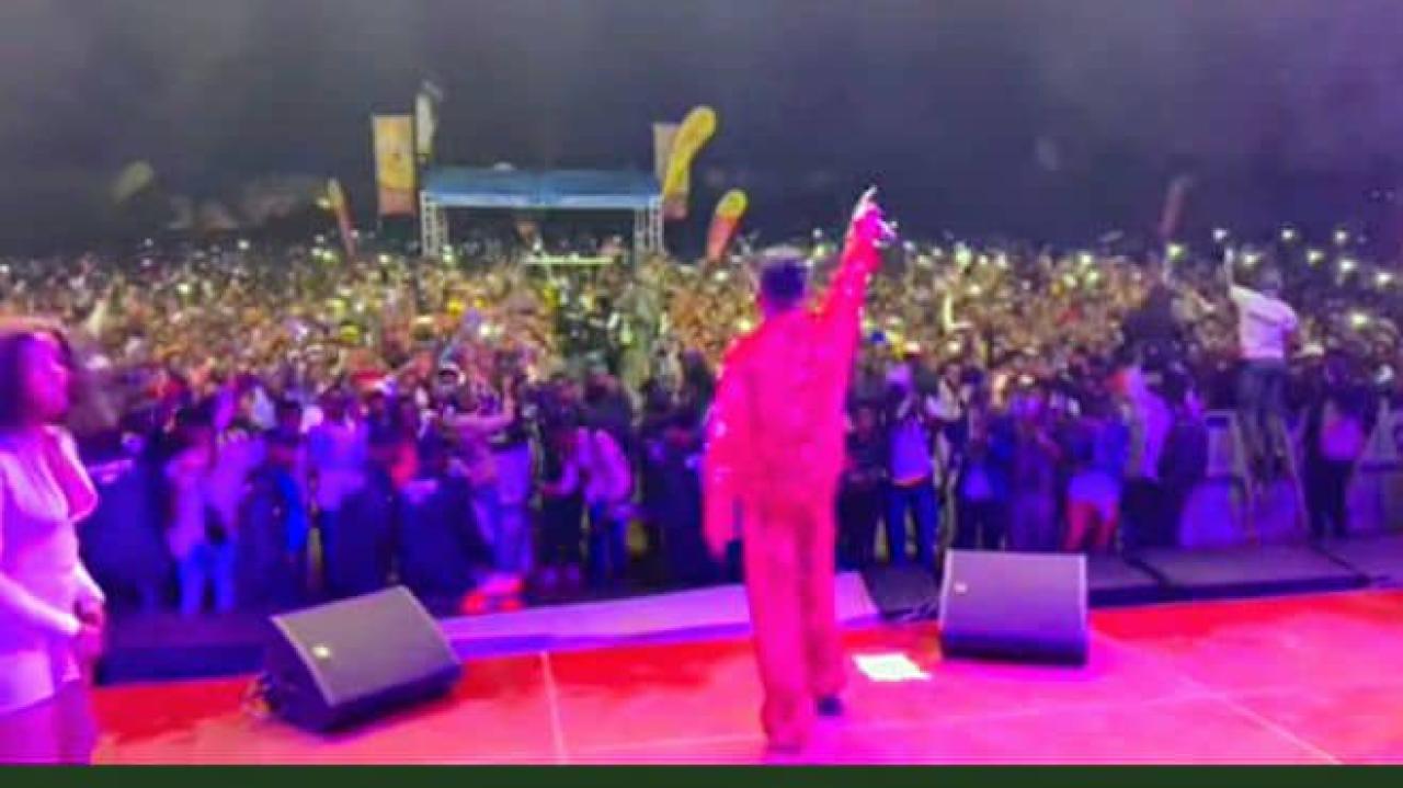 Innoss'b lors de sa prestation au Festival Amani à Bukavu.