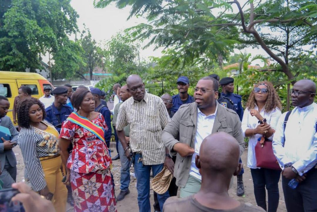 Le ministre provincial de l'intérieur et sécurité de Kinshasa, Gratien Tsakala, lors de sa descente de terrain à Masina