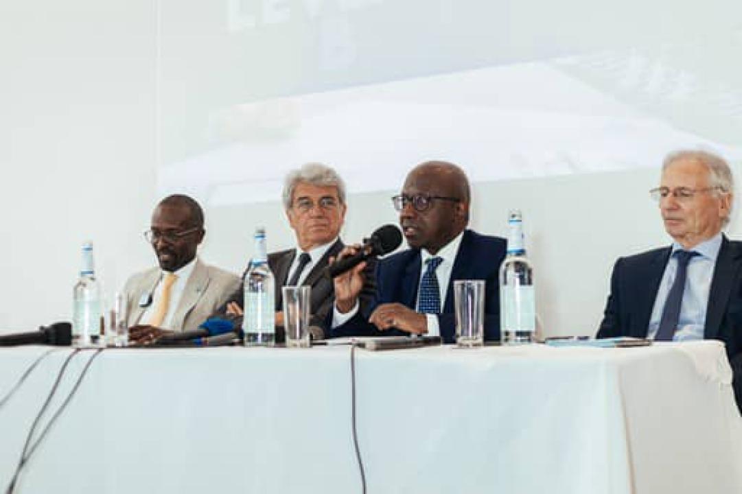 Le président de la chambre de commerce franco congolais, Bertrand Bisengimana entouré de l'Ambassadeur de la France en RDC et d'autres personnalités
