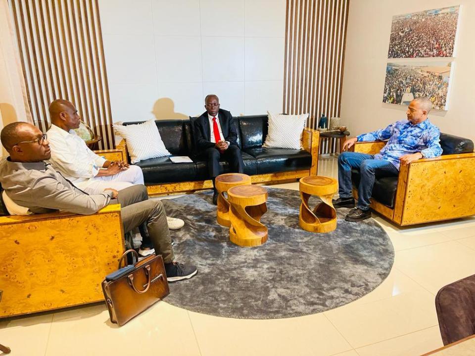 De gauche à droite, Delly Sesanga, Martin Fayulu, Augustin Matata et Moïse Katumbi au cours d'une réunion à Lubumbashi