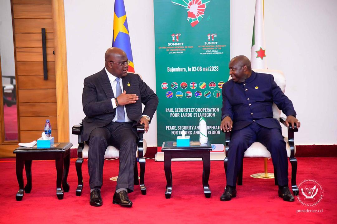 Le chef de l'État, Félix Tshisekedi et son homologue burundais Evariste Ndayishimiye à Bujumbura, samedi 06 mai
