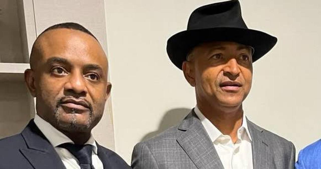 De droite à gauche : Moïse Katumbi et son conseiller privé Salomon ESKA Della