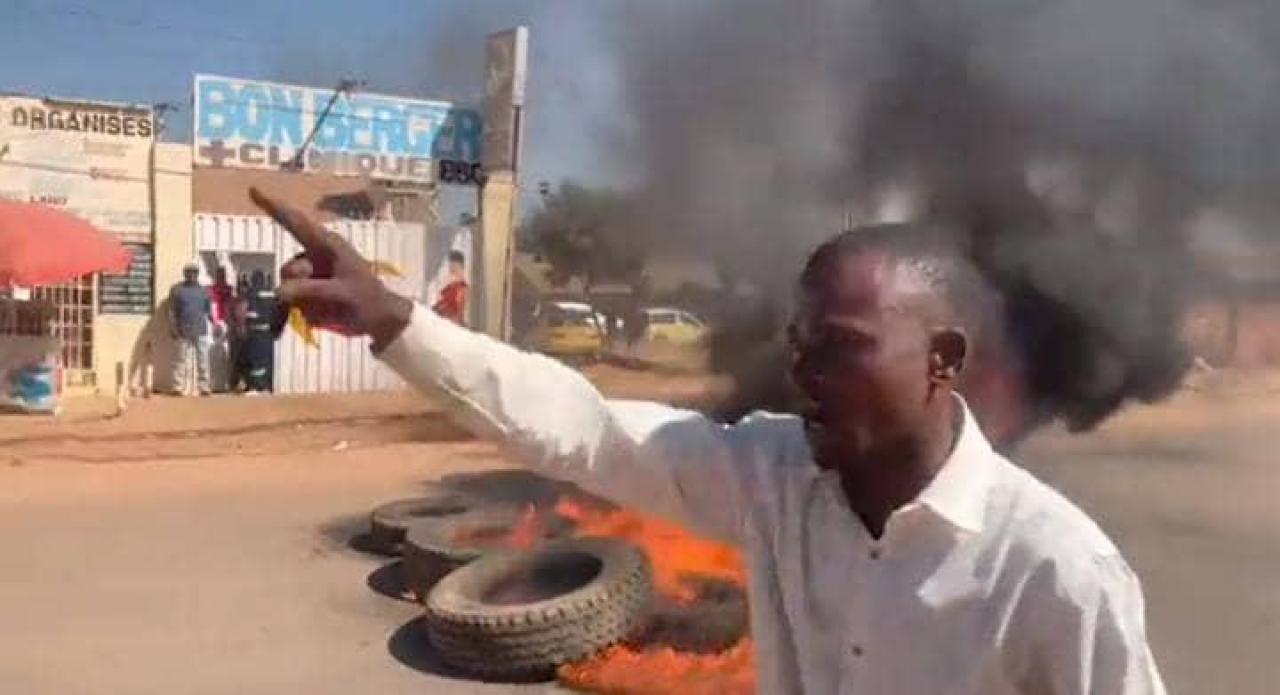 Quelques partisans et sympathisants de l'Opposition à Lubumbashi réclament la libération de Salomon Kalonda