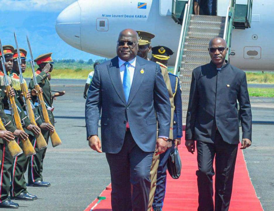 Félix Tshisekedi foule le sol de Burundi