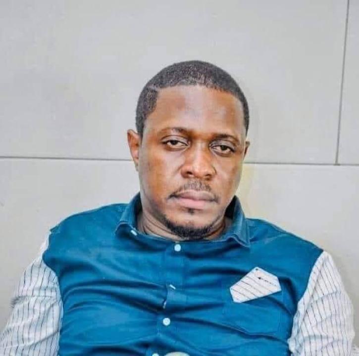 Le Journaliste Yves Buya