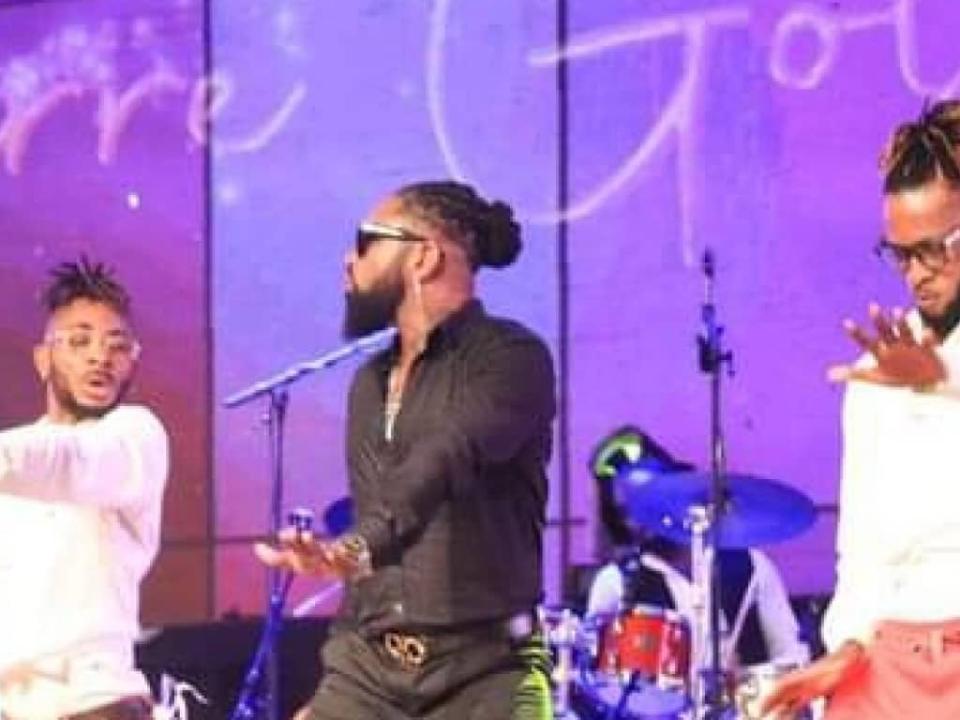 Ferré Gola et ses musiciens lors d'un concert à Abidjan. [Photo d'illustration]