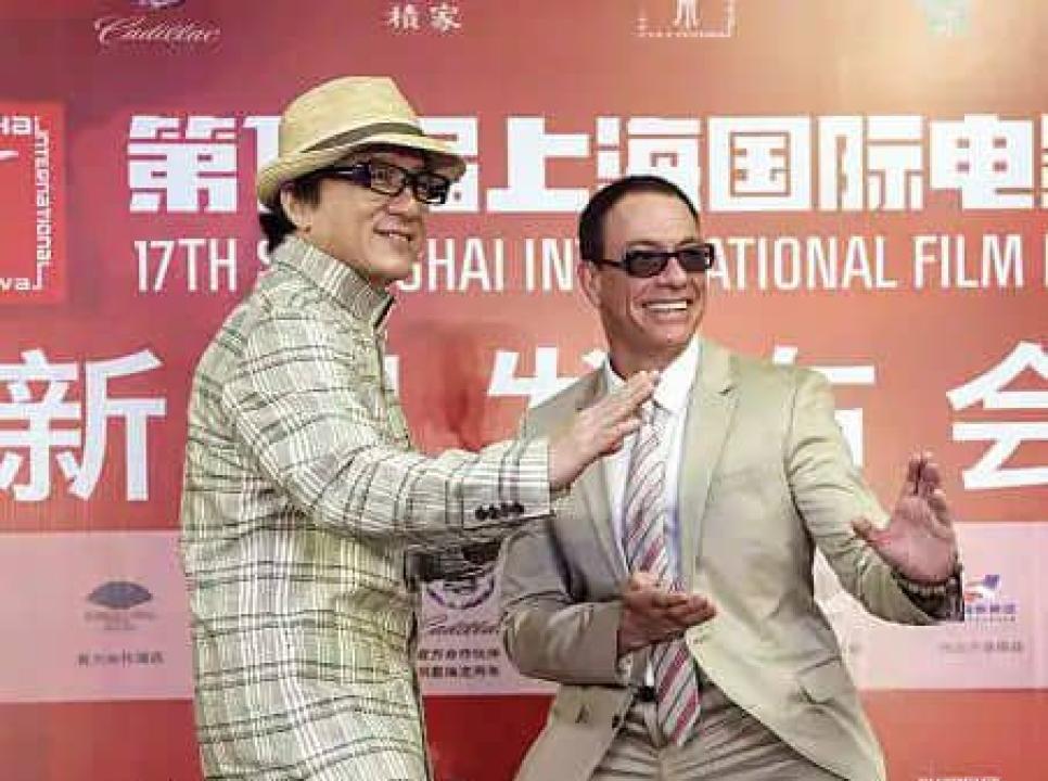 Jackie Chan et Jean-Claude Van Damme. 