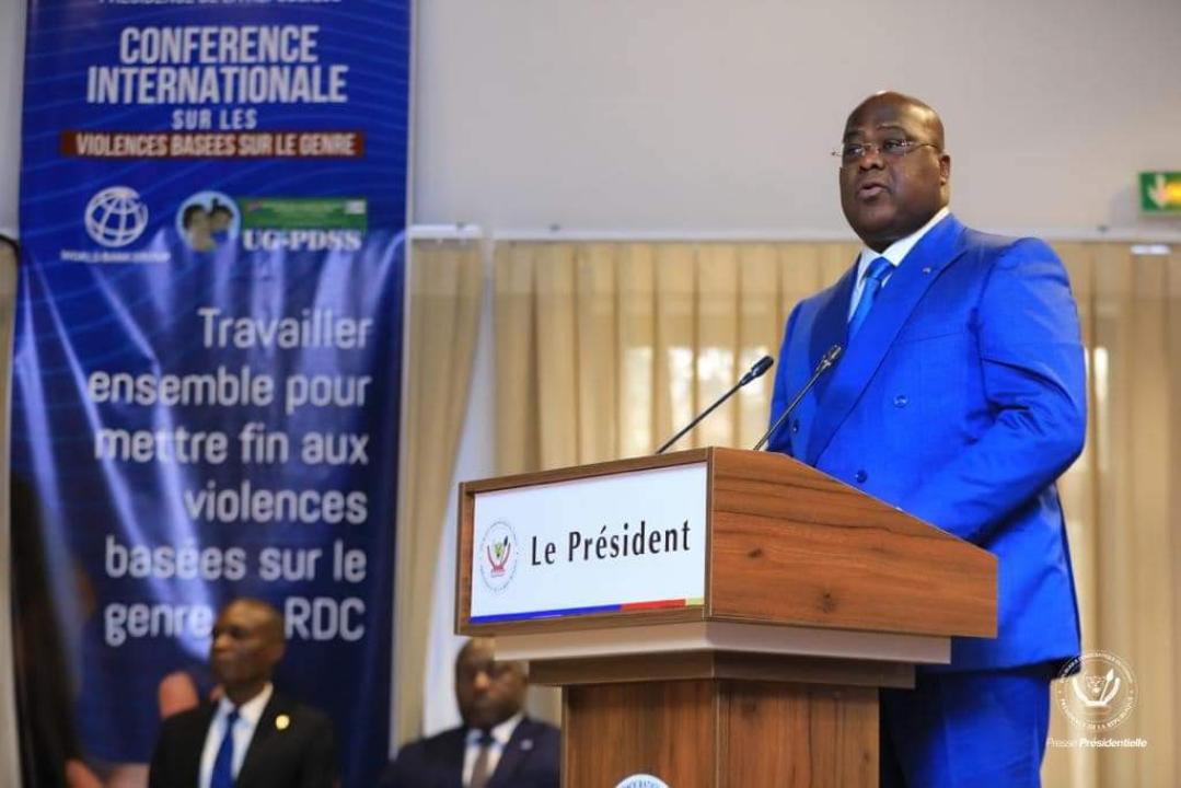 Le chef de l'État Félix Antoine Tshisekedi prononce son mot de circonstance à l'ouverture d'une conférence axée sur les violences basées sur le genre.