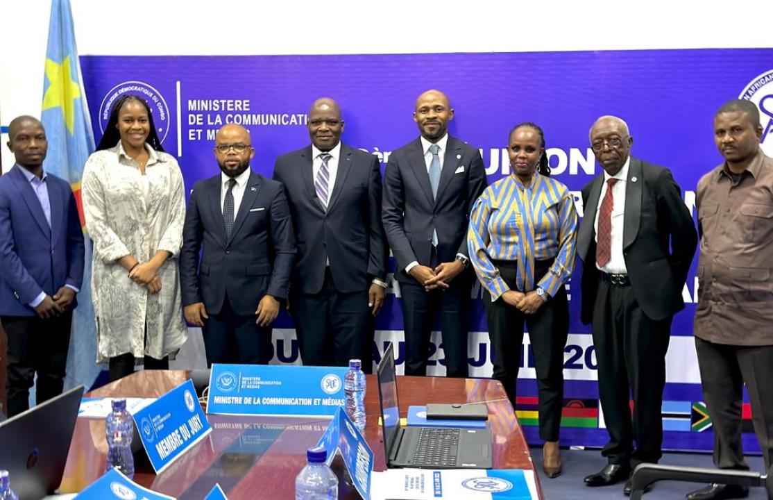 Le ministre des médias, Patrick Muyaya lors du lancement de la 28e réunion du comité régional du concours de journalisme de la SADC.