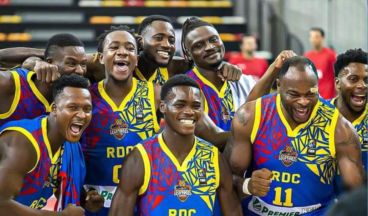 Les Léopards messieurs basket de la RDC en pleine célébration.