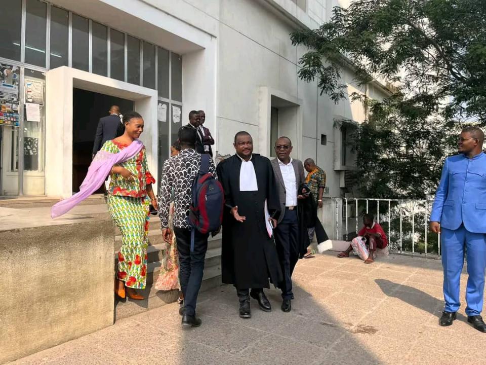 Me Laurent Onyemba après avoir déposé la plainte de la famille Okende au parquet de grande instance à Kinshasa-Gombe.